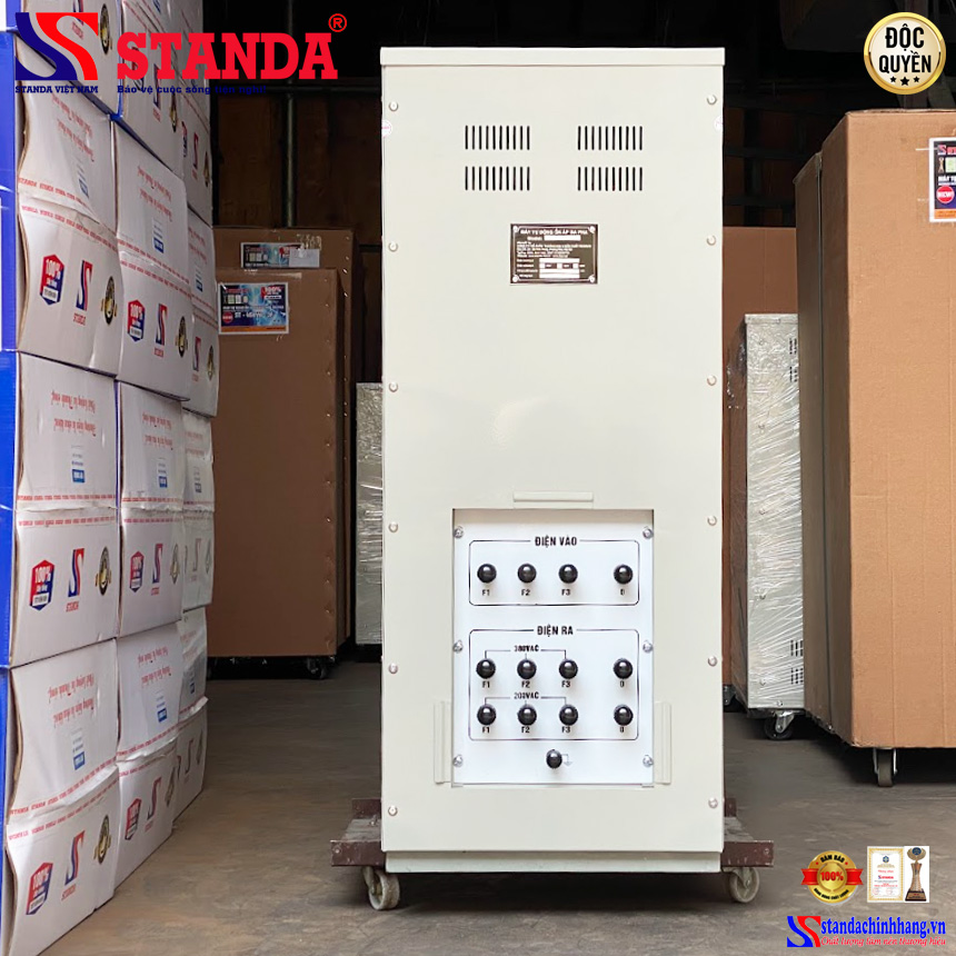 Máy ổn áp STANDA 45KVA dải điện áp 260V - 430V 3 pha dây đồng 100% chính hãng 