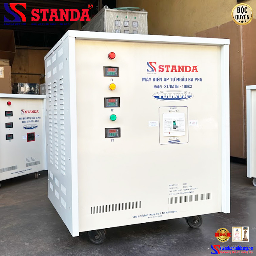 Hình ảnh máy biến áp tự ngẫu Standa 100KVA điện áp vào 380V điện áp ra 220V-200V siêu bền bỉ mặt mặt nghiêng 