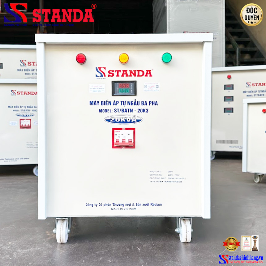 máy biến áp tự ngẫu Standa 20KVA điện áp 380V điện áp ra 220V 