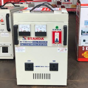 máy tự động ổn áp Standa 5KVA 220v -110V đổi nguồn cho các thiết bị điện - mặt trước của máy