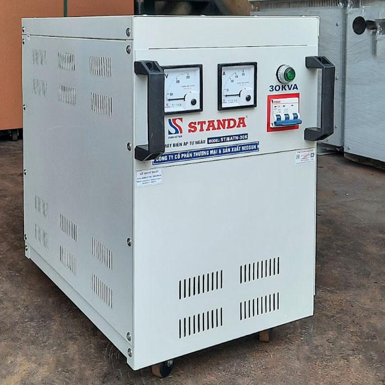Hình ảnh máy biến áp tự ngẫu Standa 10KVA dây đồng siêu bền bỉ chất lượng cao